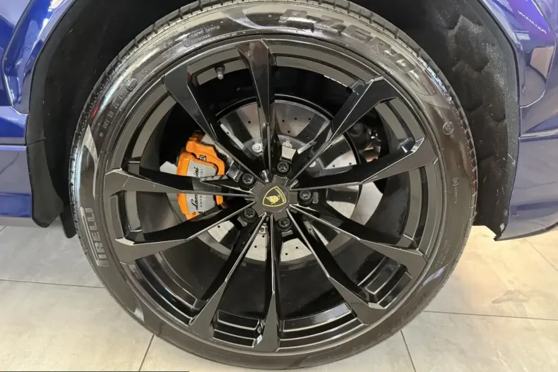 Lamborghini Urus din 2025 cu 9.900 km - oferta LAM249317 - foto 9