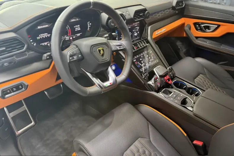 Lamborghini Urus din 2025 cu 9.900 km - oferta LAM249317 - foto 11