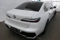 BMW 740 (Seria 7) din 2025 cu 27.934 km - oferta BMW249318 - foto 3
