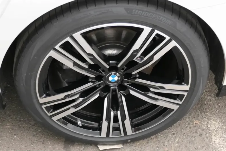 BMW 740 (Seria 7) din 2025 cu 27.934 km - oferta BMW249318 - foto 10