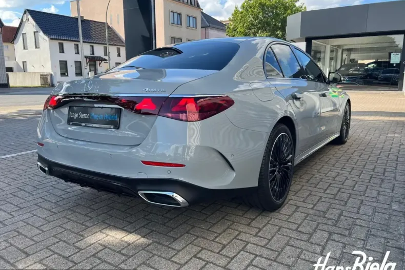 Mercedes-Benz E 300 (Clasa E) din 2025 cu 26.666 km - oferta MER249323 - foto 6