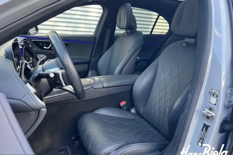 Mercedes-Benz E 300 (Clasa E) din 2025 cu 26.666 km - oferta MER249323 - foto 13