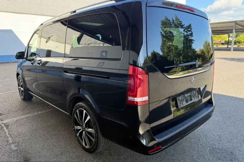 Mercedes-Benz V 250 (Clasa V) din 2023 cu 25.600 km - oferta MER249327 - foto 3