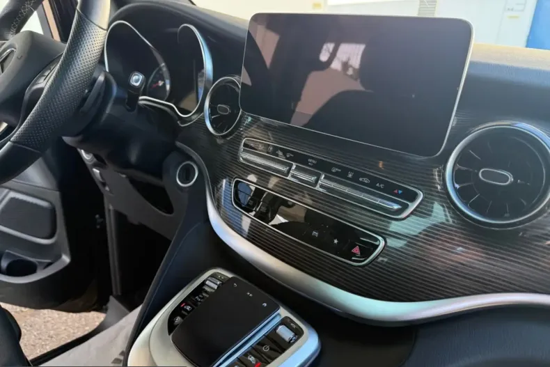 Mercedes-Benz V 250 (Clasa V) din 2023 cu 25.600 km - oferta MER249327 - foto 19