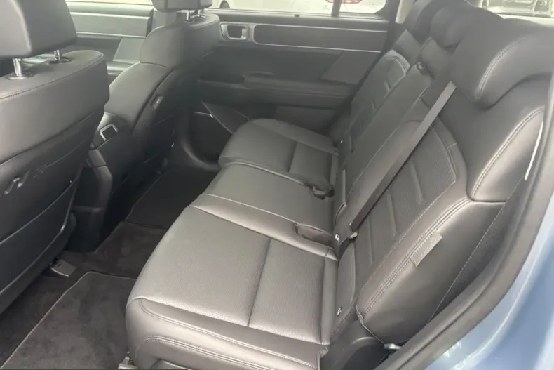 Hyundai Santa Fe din 2025 cu 17.110 km - oferta HYU249343 - foto 10