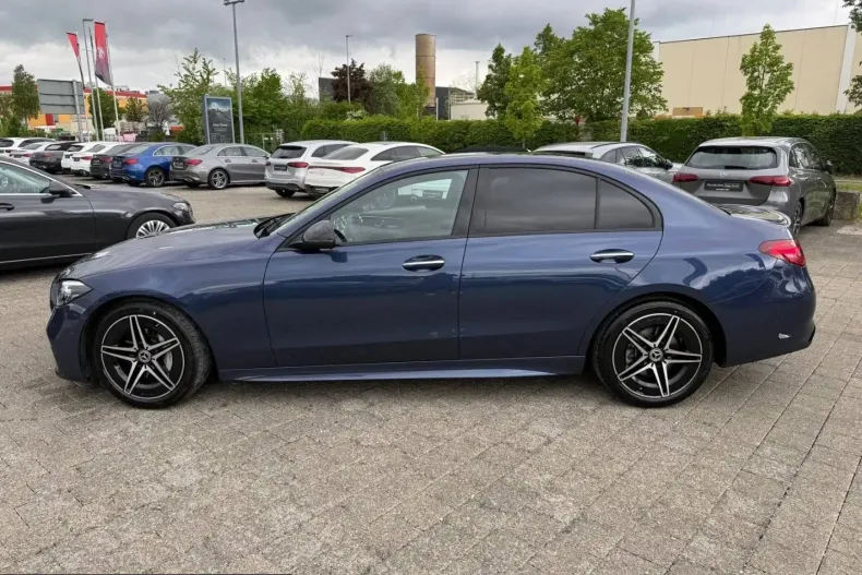 Mercedes-Benz C 300 (Clasa C) din 2025 cu 21.214 km - oferta MER249344 - foto 3