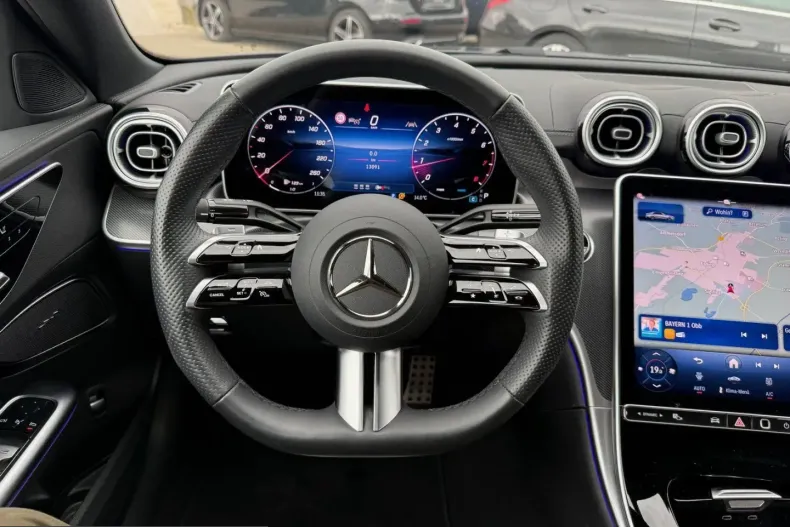 Mercedes-Benz C 300 (Clasa C) din 2025 cu 21.214 km - oferta MER249344 - foto 18