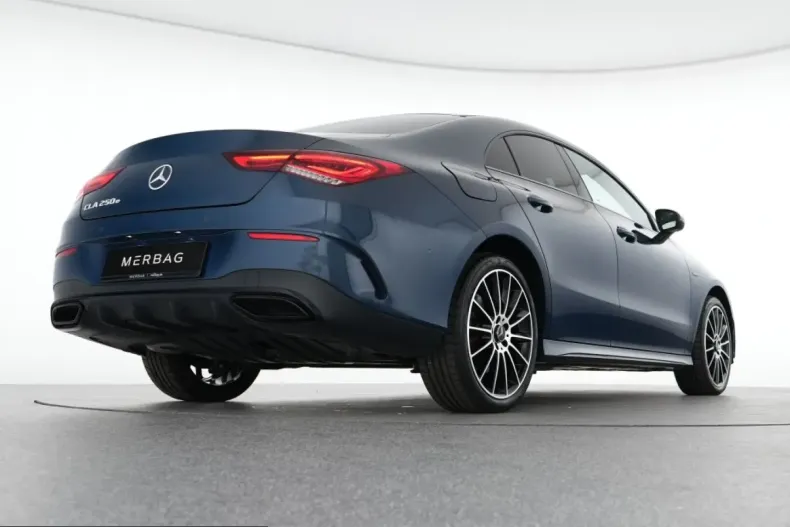Mercedes-Benz CLA 250 (Clasa CLA) din 2021 cu 37.394 km - oferta MER249345 - foto 9