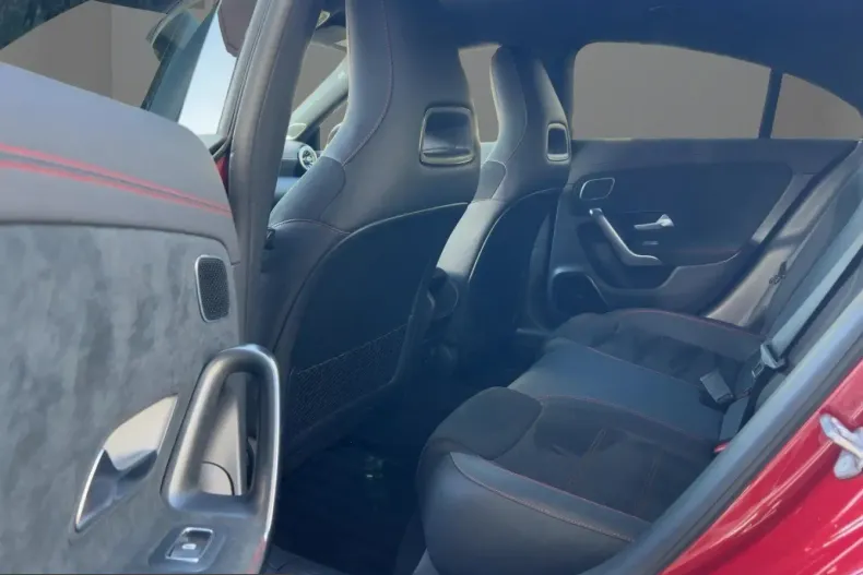 Mercedes-Benz CLA 250 (Clasa CLA) din 2021 cu 76.452 km - oferta MER249348 - foto 7