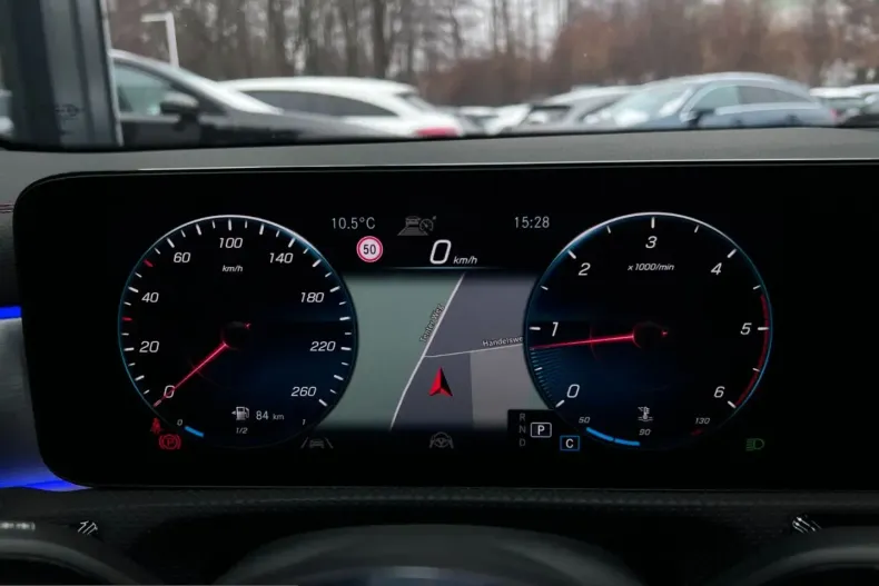 Mercedes-Benz CLA 180 (Clasa CLA) din 2021 cu 77.440 km - oferta MER249349 - foto 21
