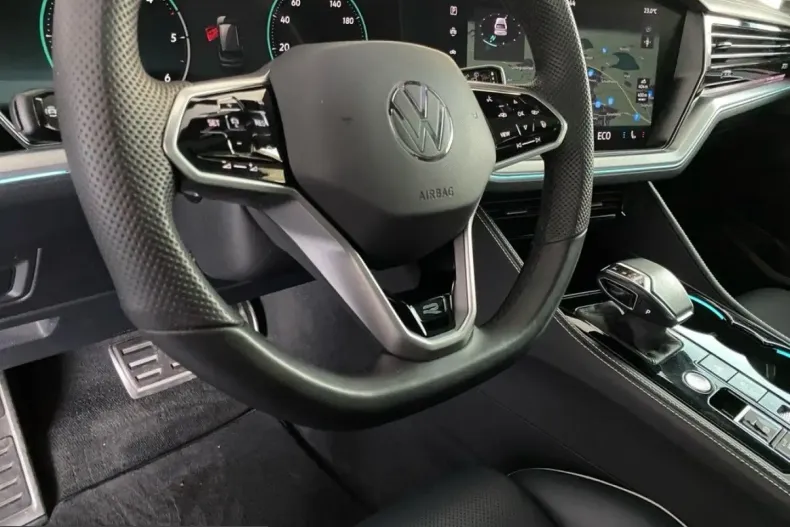 Volkswagen Touareg din 2024 cu 78.585 km - oferta VOL249356 - foto 20
