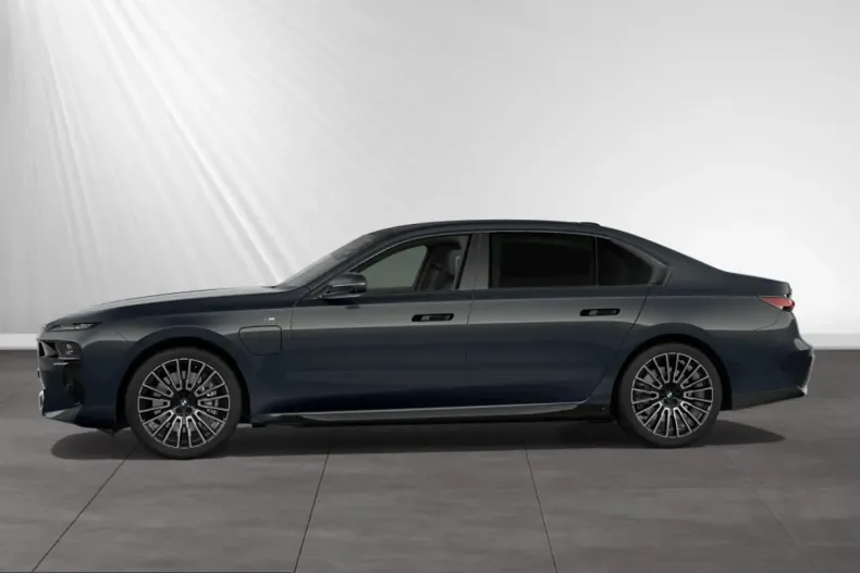 BMW 750 (Seria 7) din 2024 cu 9.340 km - oferta BMW249364 - foto 7