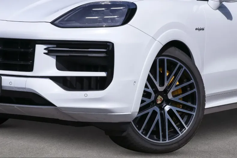 Porsche Cayenne din 2024 cu 36.300 km - oferta POR249365 - foto 8