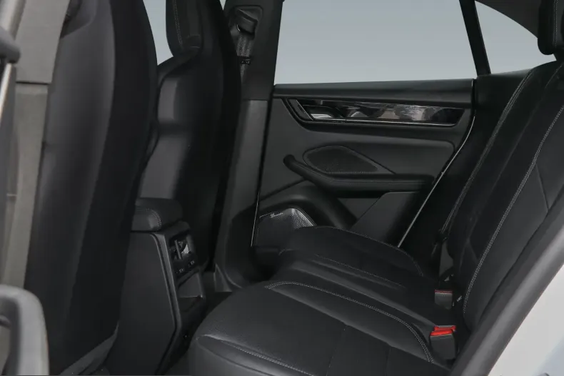 Porsche Macan din 2024 cu 18.400 km - oferta POR249366 - foto 16