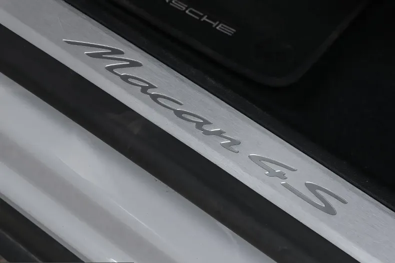 Porsche Macan din 2024 cu 18.400 km - oferta POR249366 - foto 25