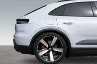 Porsche Macan din 2024 cu 18.400 km - oferta POR249366 - foto 29