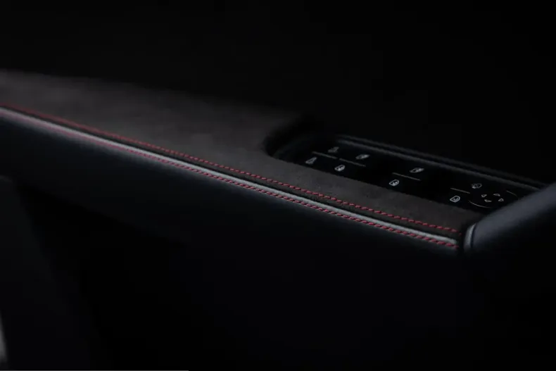 Porsche Cayenne din 2025 cu 17.200 km - oferta POR249368 - foto 27