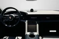 Porsche Taycan din 2023 cu 20.062 km - oferta POR249370 - foto 9