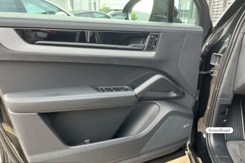 Porsche Cayenne din 2024 cu 28.758 km - oferta POR249375 - foto 21