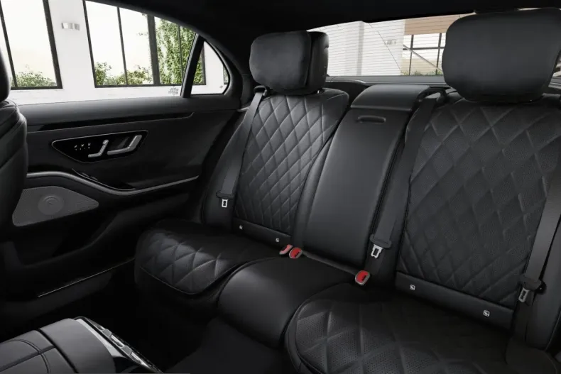 Mercedes-Benz S 500 (Clasa S) din 2025 cu 14.100 km - oferta MER249378 - foto 13