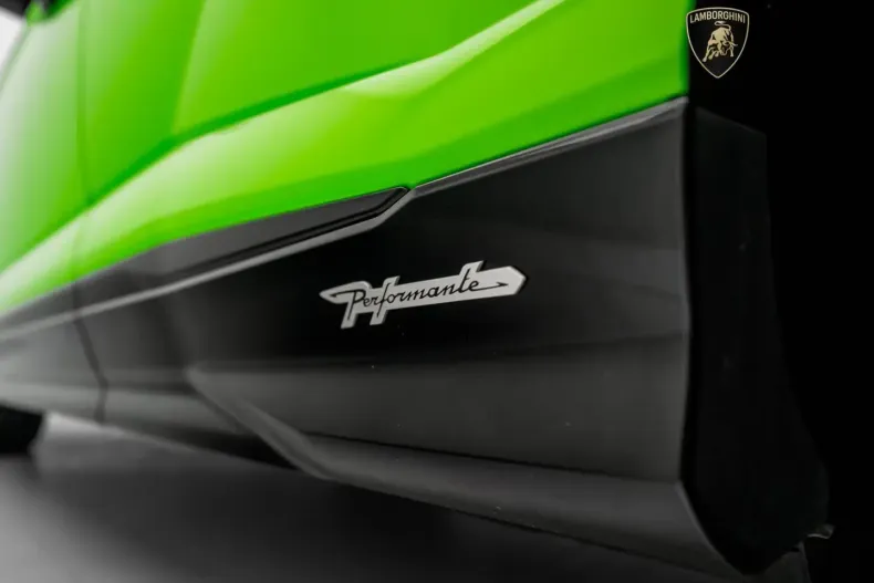 Lamborghini Urus din 2025 cu 6.964 km - oferta LAM249379 - foto 19