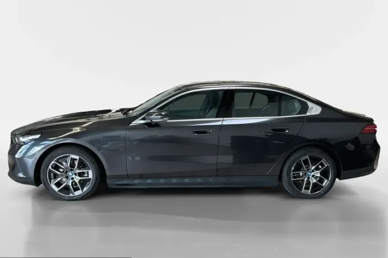 BMW 530 (Seria 5) din 2024 cu 20.655 km - oferta BMW249381 - foto 6
