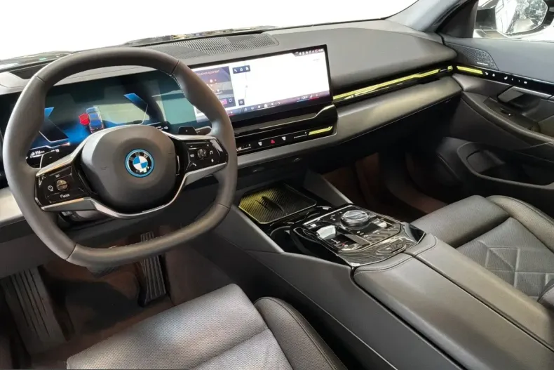 BMW 530 (Seria 5) din 2024 cu 20.655 km - oferta BMW249381 - foto 9