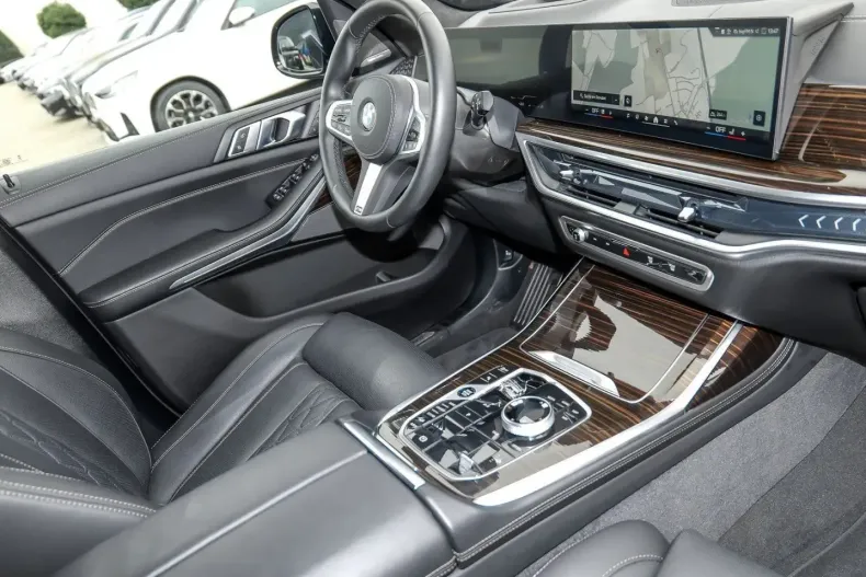 BMW X7 (Seria X) din 2025 cu 7.300 km - oferta BMW249383 - foto 15