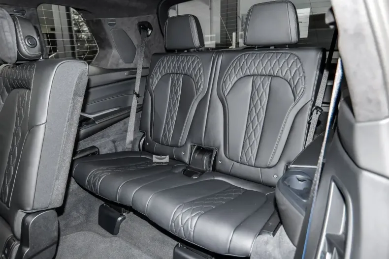 BMW X7 (Seria X) din 2025 cu 7.300 km - oferta BMW249383 - foto 19