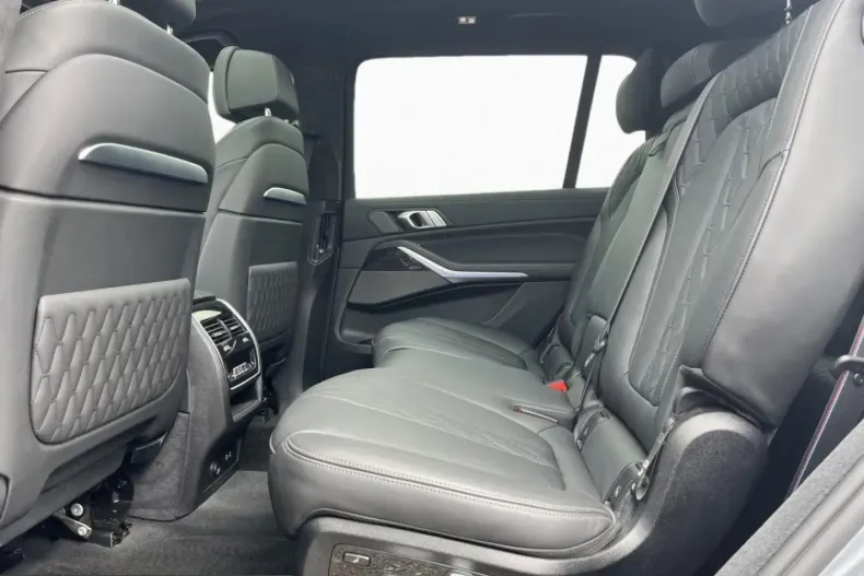 BMW X7 (Seria X) din 2024 cu 10.000 km - oferta BMW249384 - foto 11