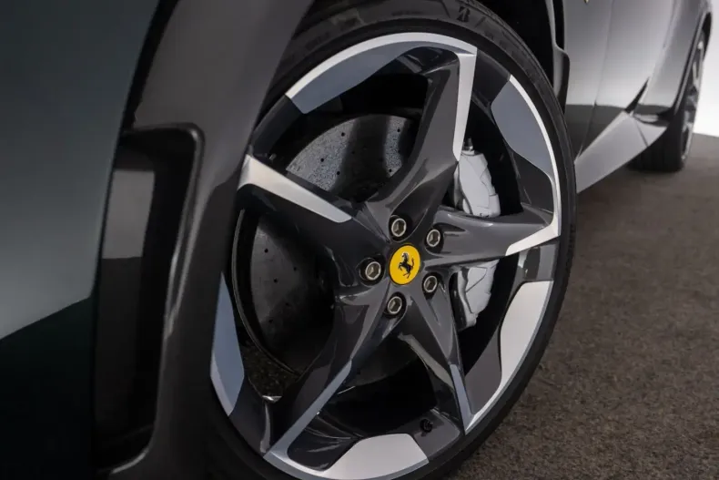 Ferrari Purosangue din 2024 cu 9.500 km - oferta FER249391 - foto 40