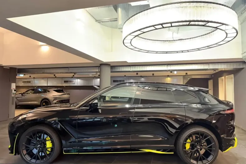 Aston Martin DBX din 2025 cu 17.000 km - oferta AST249392 - foto 2
