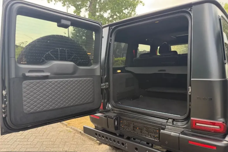 Mercedes-Benz G 63 AMG (Clasa G) din 2023 cu 5.000 km - oferta MER249396 - foto 17