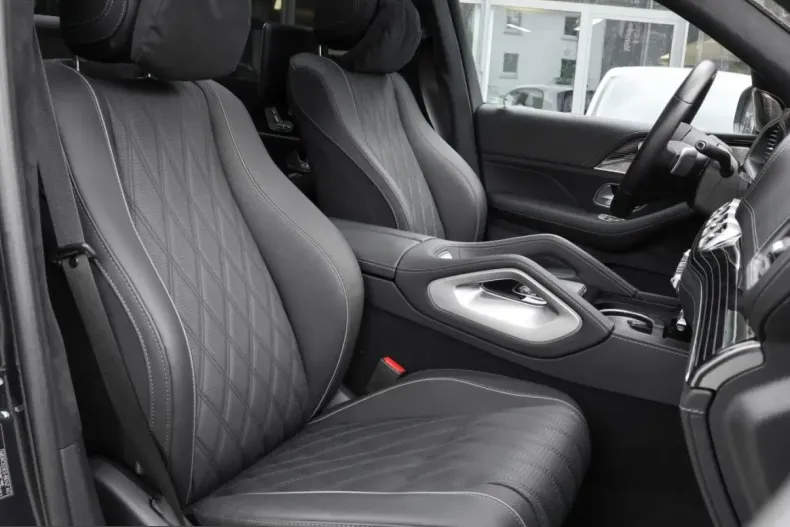 Mercedes-Benz GLS 600 (Clasa GLS) din 2024 cu 12.035 km - oferta MER249399 - foto 5