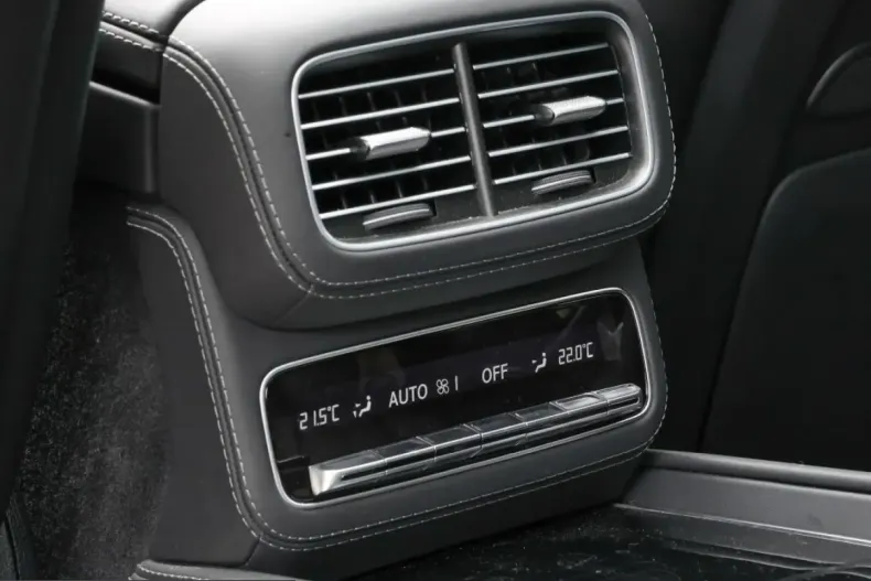Mercedes-Benz GLS 600 (Clasa GLS) din 2024 cu 12.035 km - oferta MER249399 - foto 19