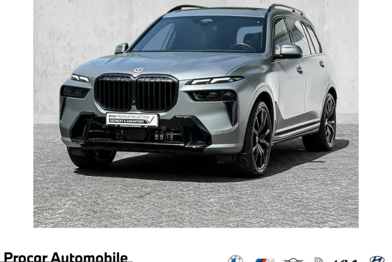 BMW X7 (Seria X) din 2023 cu 59.829 km - oferta BMW249403 - foto 1