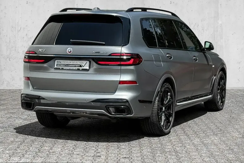 BMW X7 (Seria X) din 2023 cu 59.829 km - oferta BMW249403 - foto 2