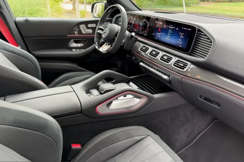 Mercedes-Benz GLE 53 AMG (Clasa GLE) din 2025 cu 19.000 km - oferta MER249406 - foto 10