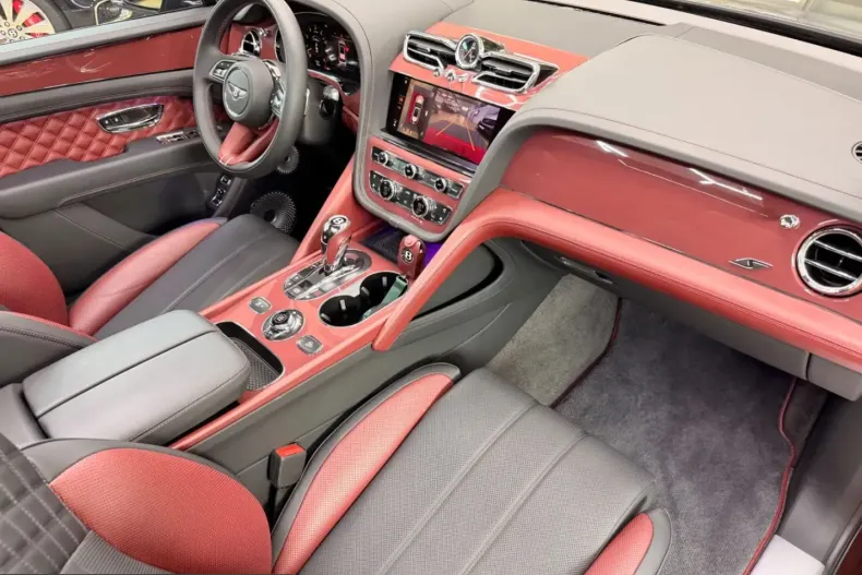 Bentley Bentayga din 2025 cu 5.500 km - oferta BEN249411 - foto 25