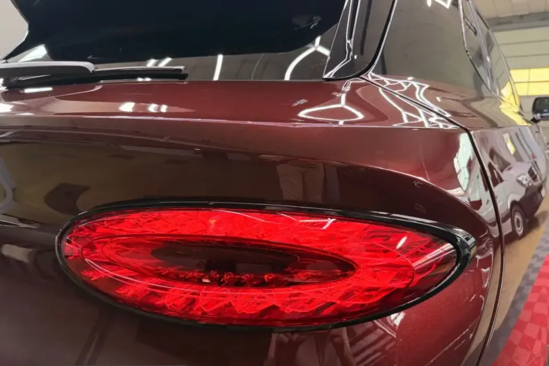 Bentley Bentayga din 2025 cu 5.500 km - oferta BEN249411 - foto 26