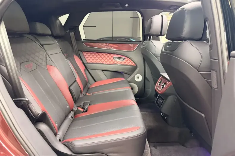 Bentley Bentayga din 2025 cu 5.500 km - oferta BEN249411 - foto 33