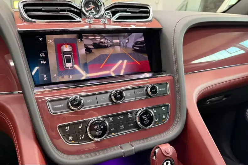 Bentley Bentayga din 2025 cu 5.500 km - oferta BEN249411 - foto 46
