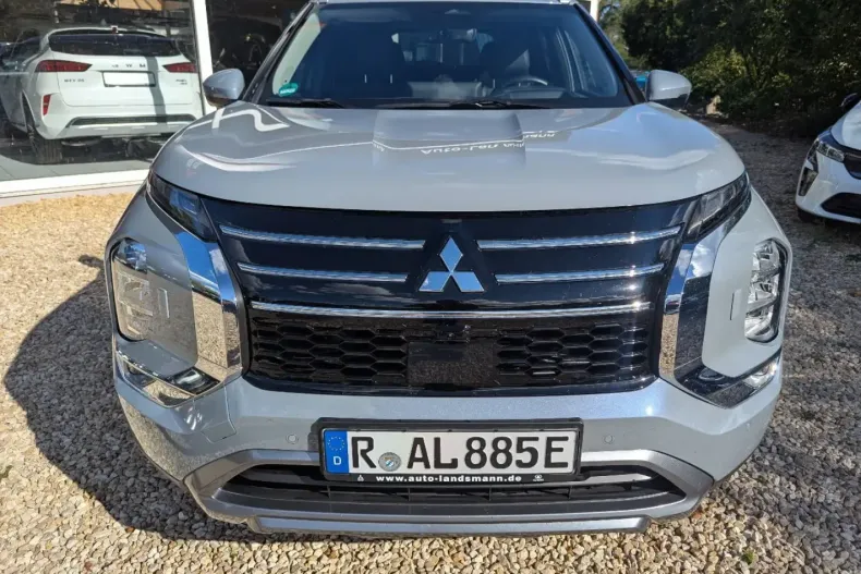 Mitsubishi Outlander din 2025 cu 7.270 km - oferta MIT249412 - foto 10