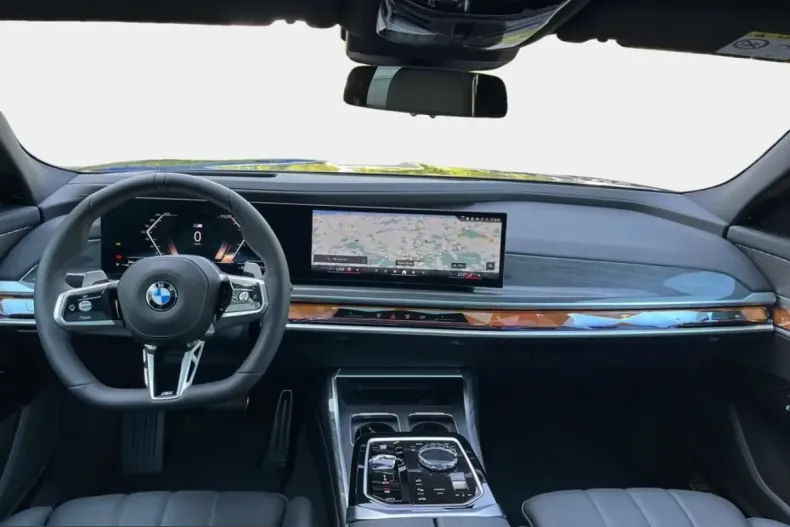 BMW 740 (Seria 7) din 2025 cu 17.900 km - oferta BMW249416 - foto 13