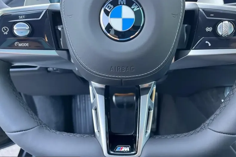 BMW 740 (Seria 7) din 2025 cu 17.900 km - oferta BMW249416 - foto 24