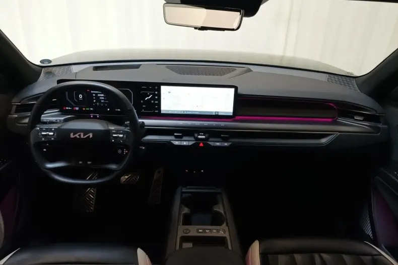 Kia EV9 din 2024 cu 23.214 km - oferta KIA249418 - foto 10