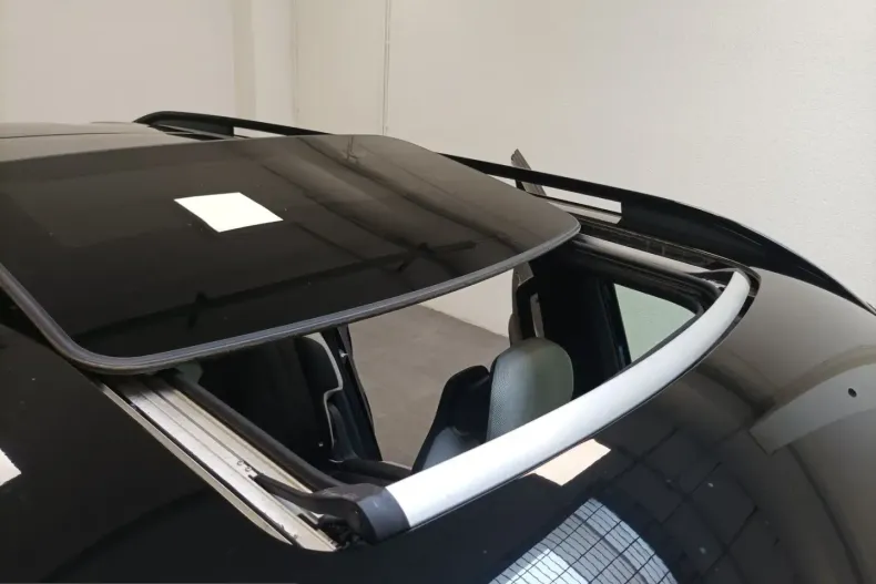 Kia EV9 din 2024 cu 23.214 km - oferta KIA249418 - foto 18