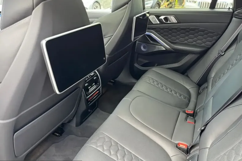 BMW X6 (Seria X) din 2023 cu 44.800 km - oferta BMW249428 - foto 23