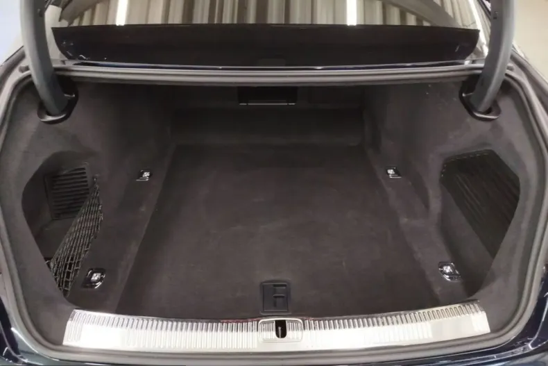 Audi A8 din 2023 cu 67.200 km - oferta AUD249436 - foto 6