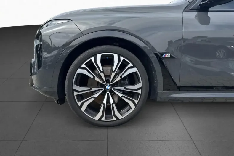 BMW X7 (Seria X) din 2023 cu 77.843 km - oferta BMW249437 - foto 18